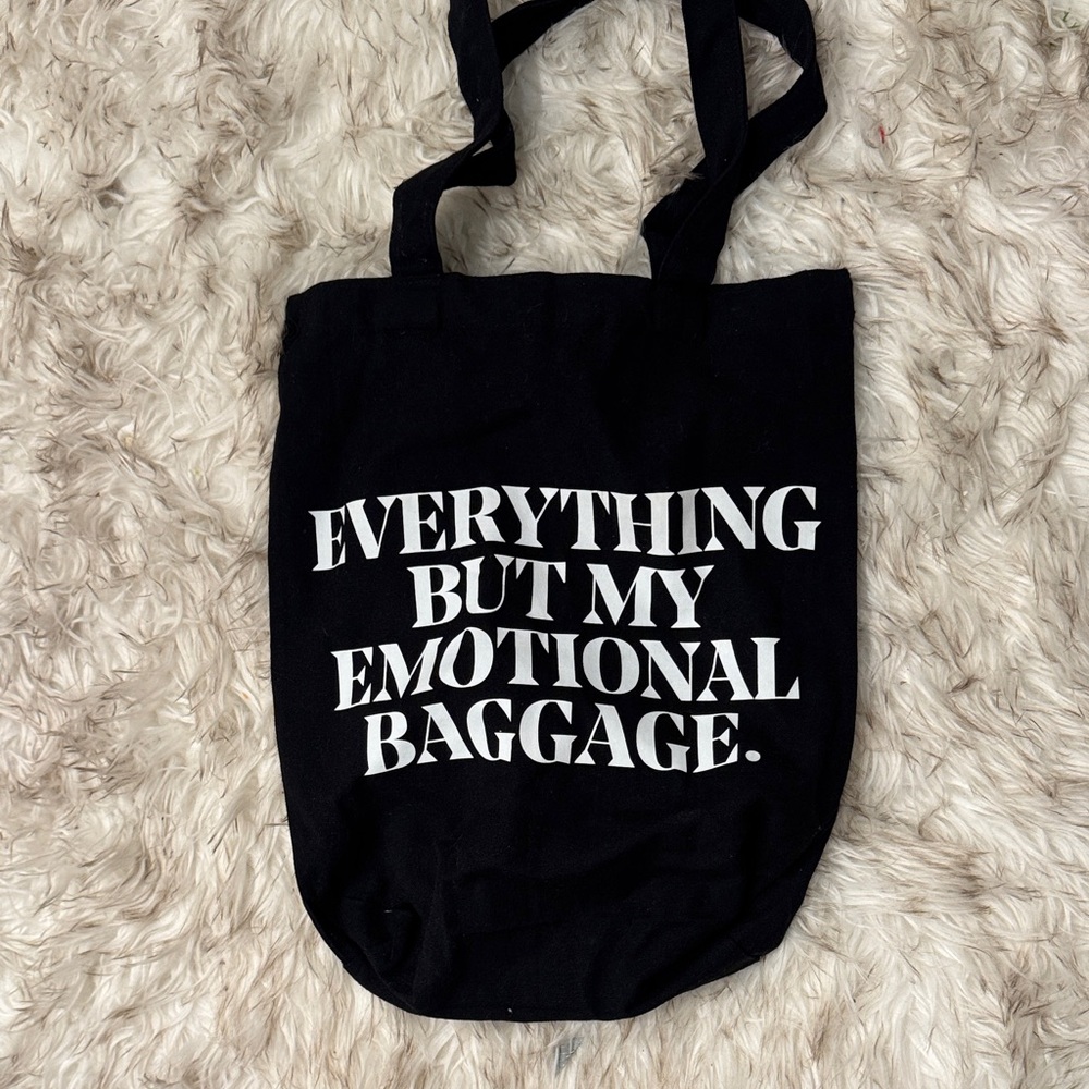 IL MAKIAGE Black Tote with Bold White Print
